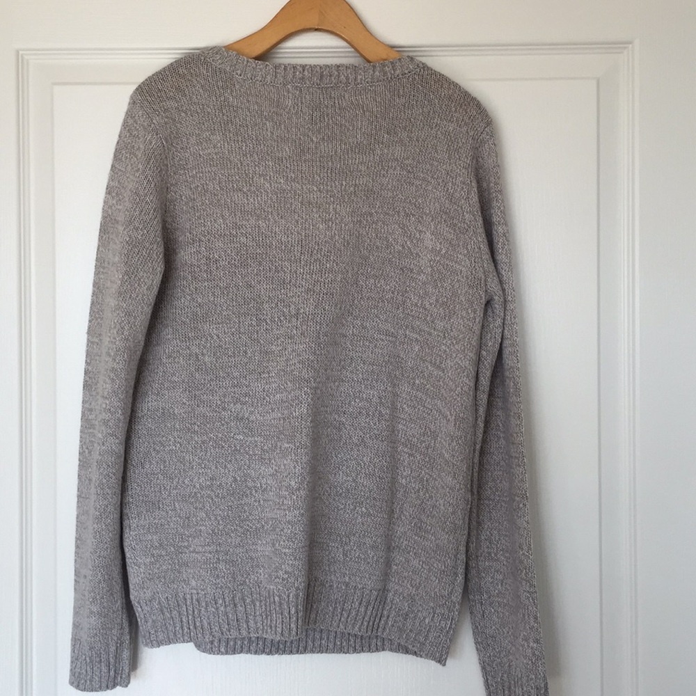 Sweater - Picture 4 of 4